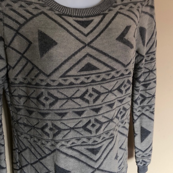 Sweater - Picture 3 of 3